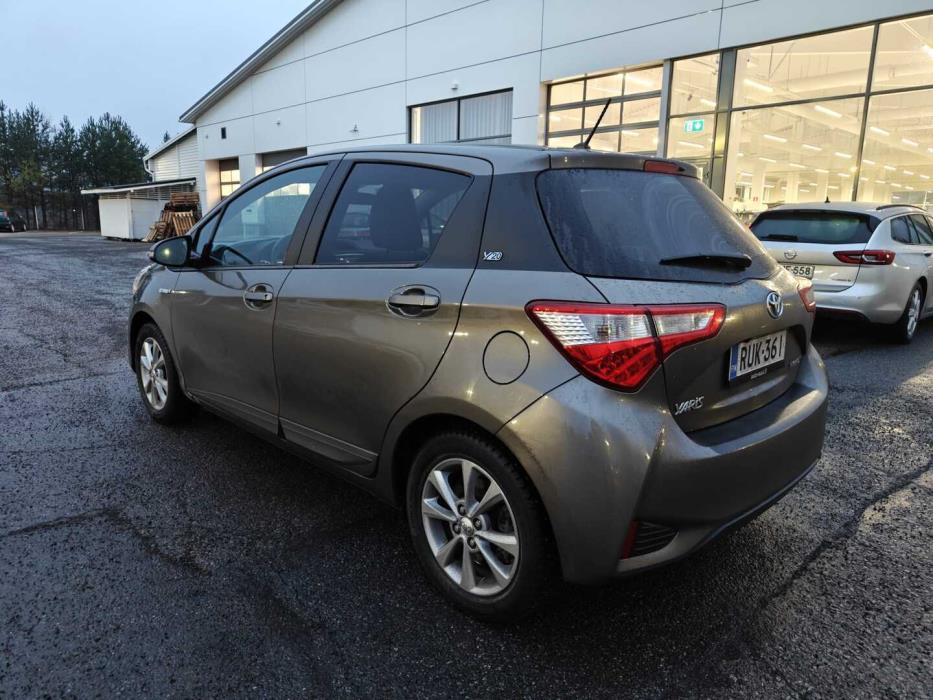 TOYOTA Yaris 2020