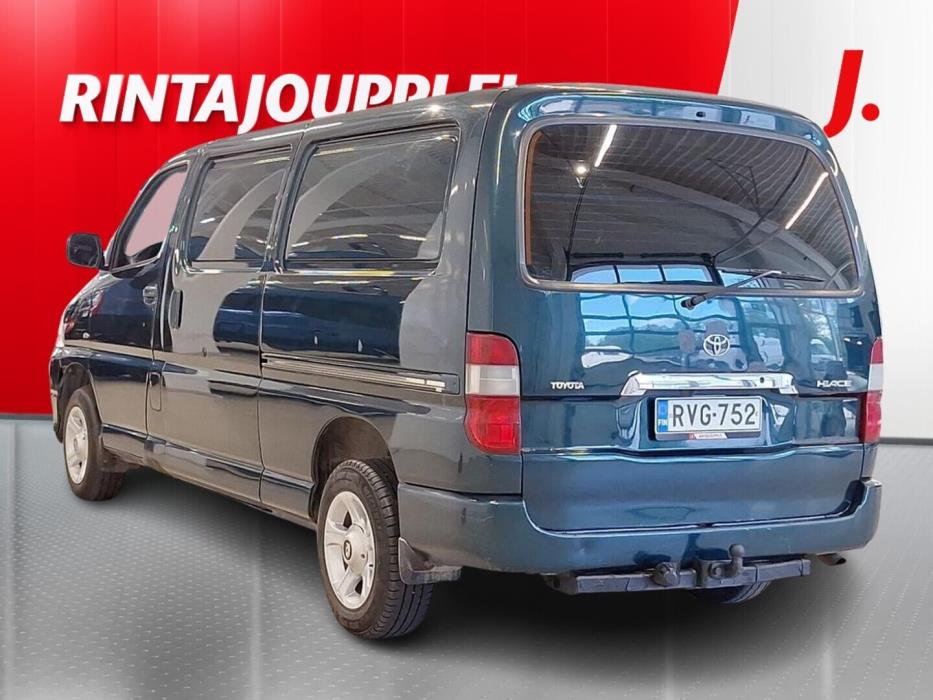TOYOTA Hiace 2010