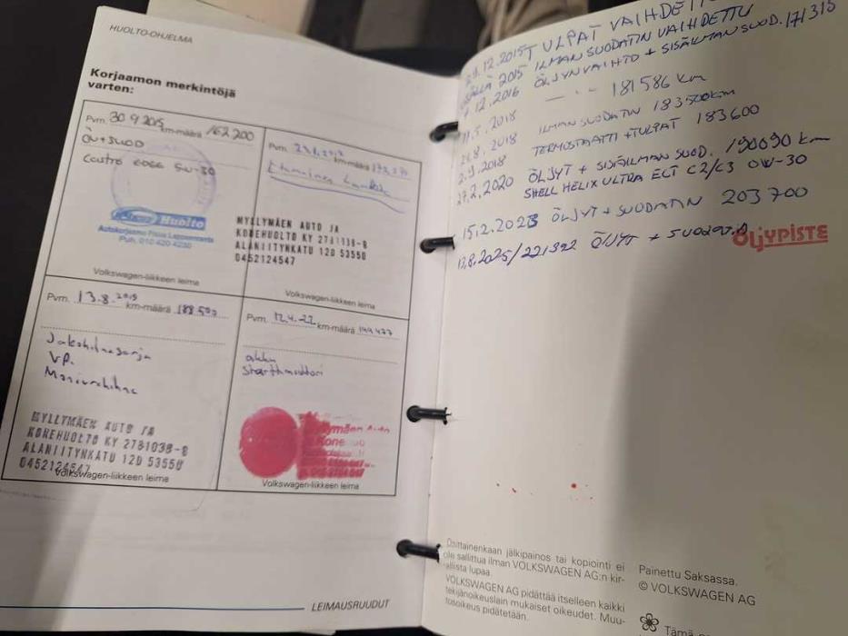 VOLKSWAGEN Bora 2003