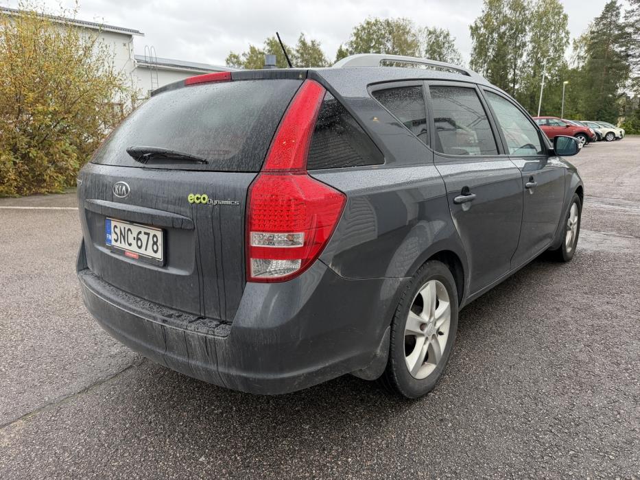 KIA cee'd 2011