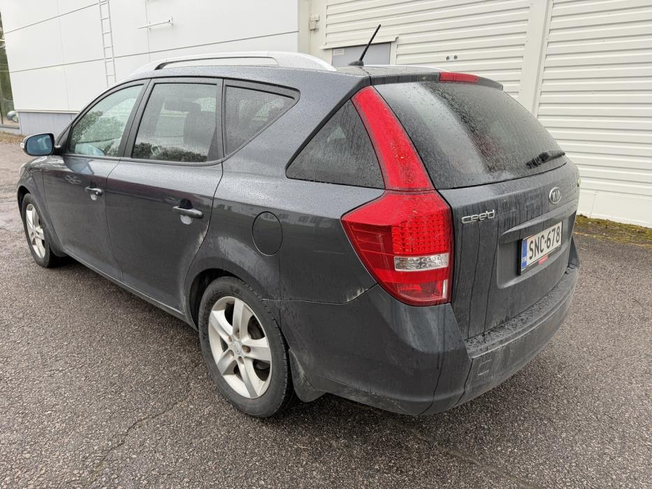 KIA cee'd 2011