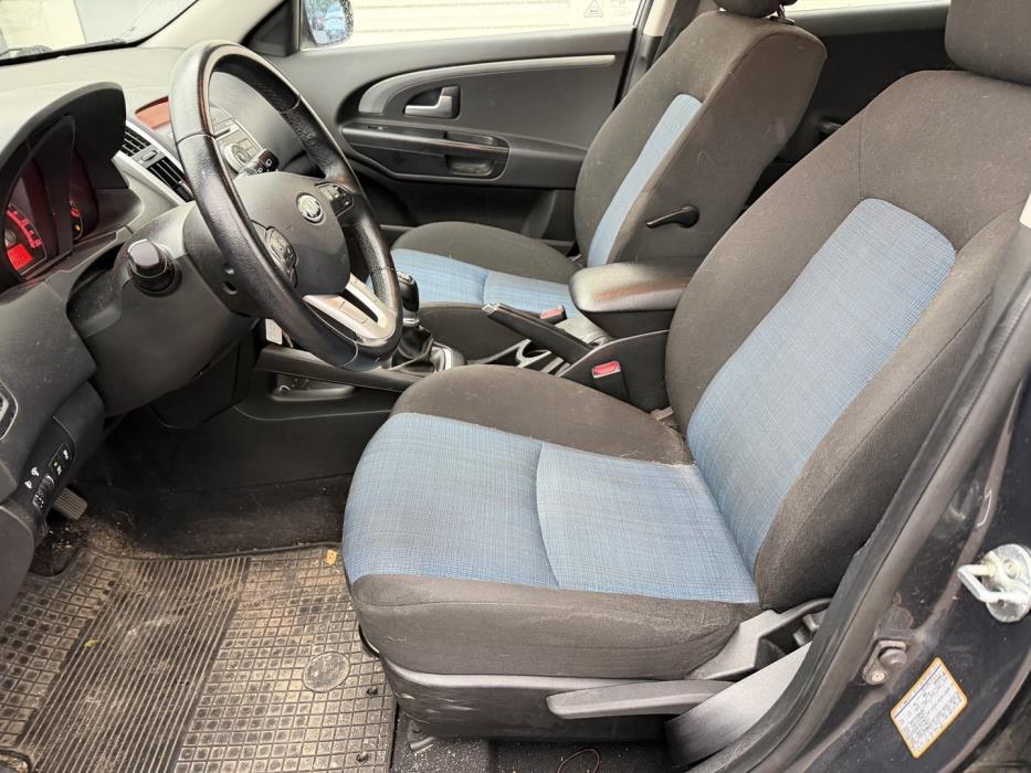 KIA cee'd 2011