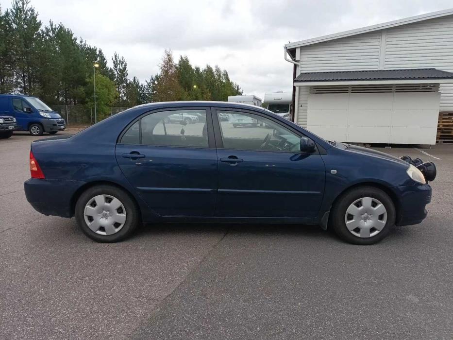 TOYOTA Corolla 2004