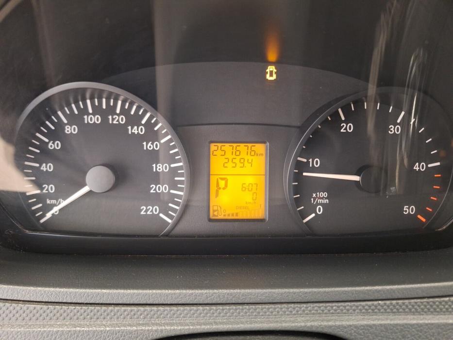 MERCEDES-BENZ Vito 2011