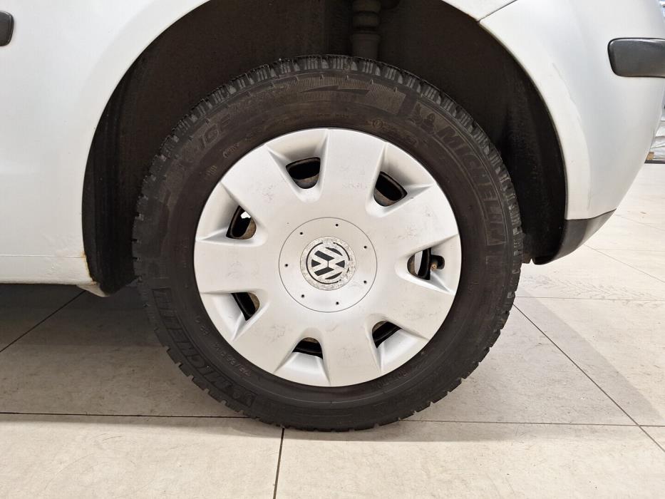 VOLKSWAGEN Polo 2006