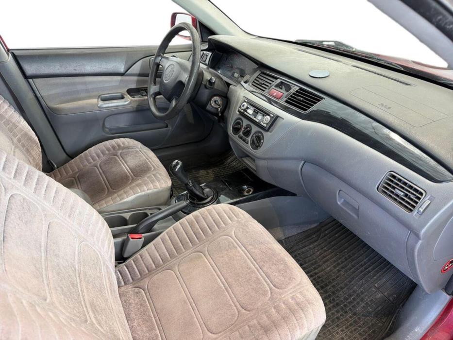 MITSUBISHI Lancer 2003