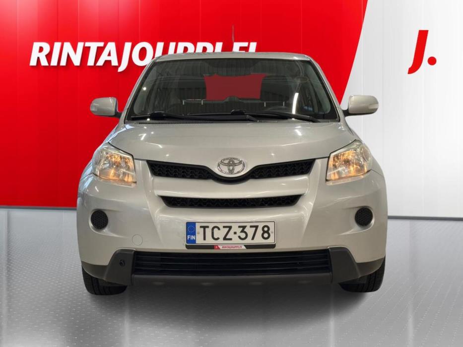 TOYOTA Urban Cruiser 2010