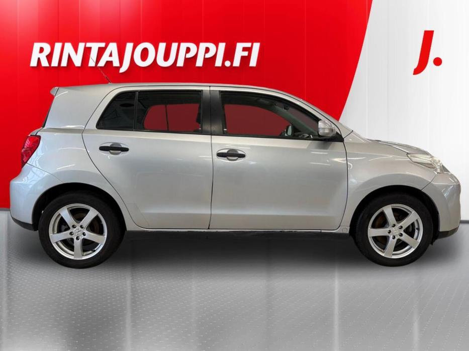 TOYOTA Urban Cruiser 2010