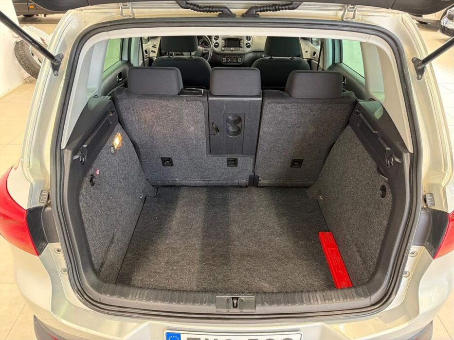 VOLKSWAGEN Tiguan 2012