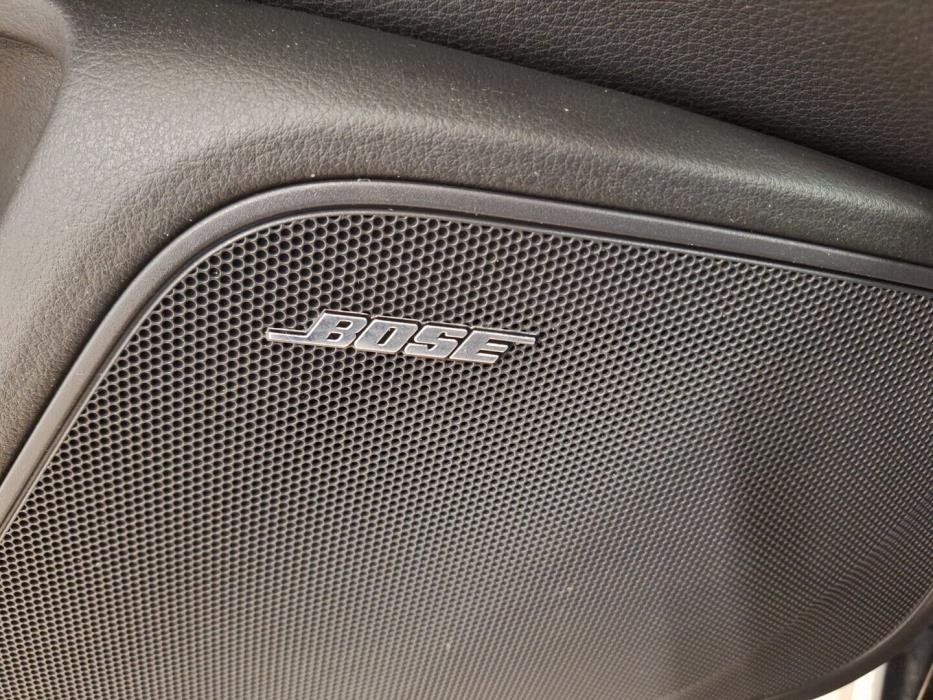 AUDI A6 allroad quattro 2012