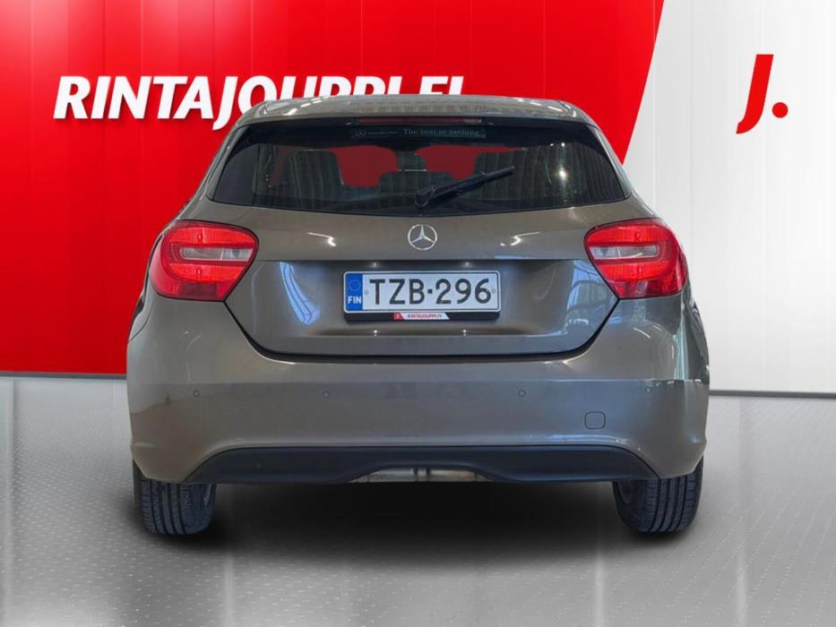 MERCEDES-BENZ A 2013