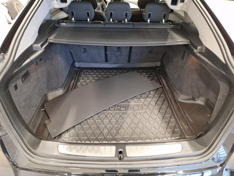 BMW 318 Gran Turismo 2014