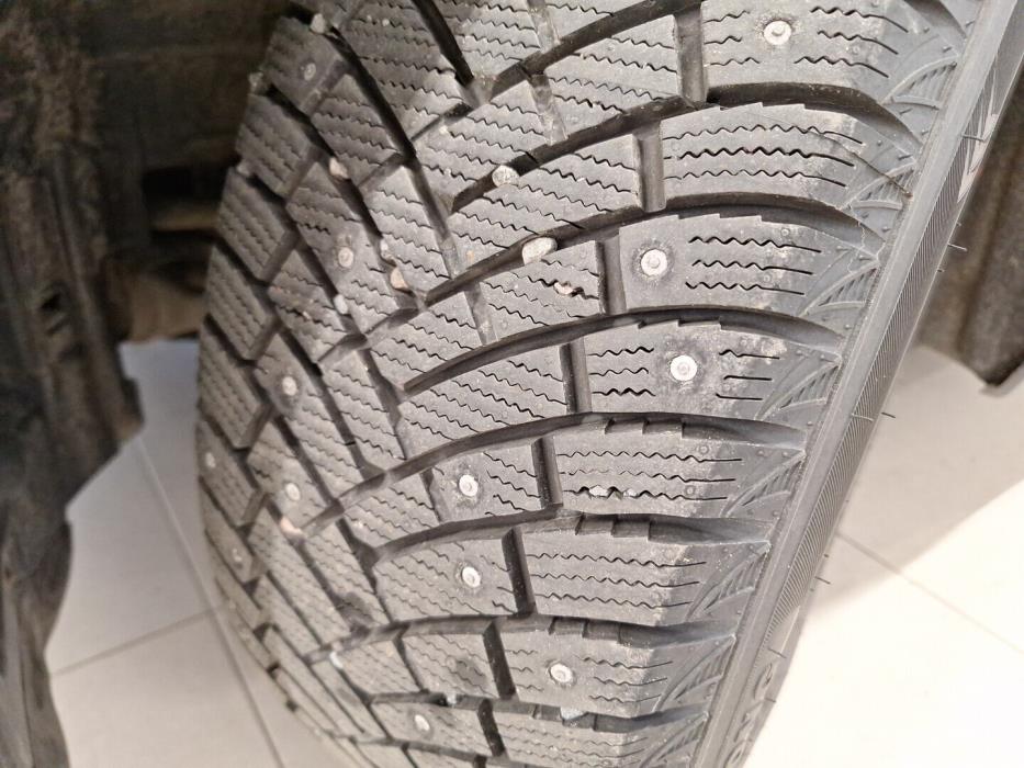 BMW 318 Gran Turismo 2014