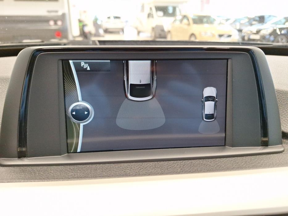 BMW 318 Gran Turismo 2014