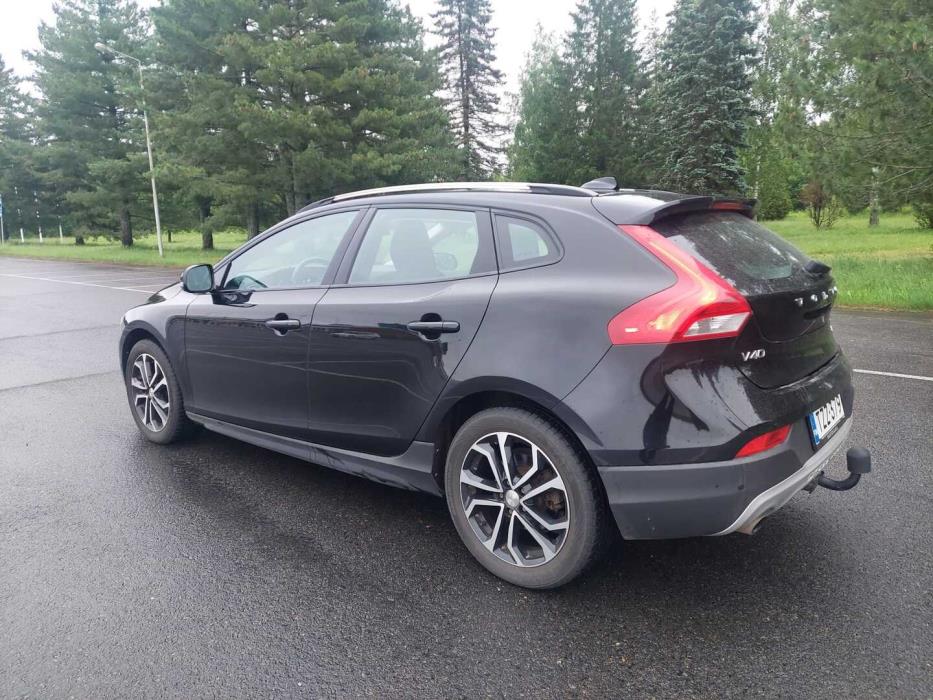 VOLVO V40 Cross Country 2015