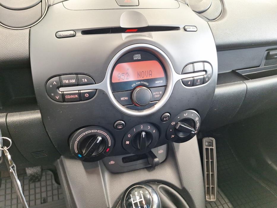 MAZDA 2 2008