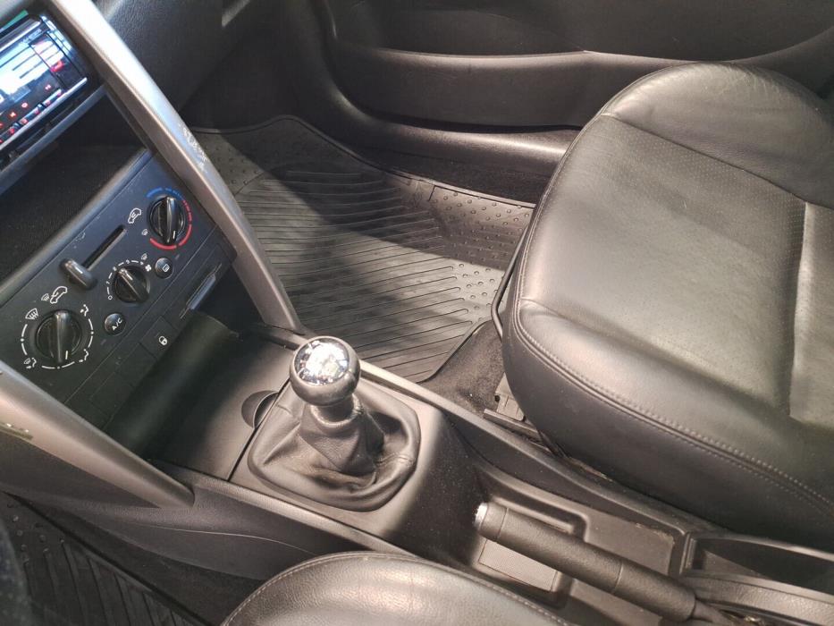 PEUGEOT 207 2008