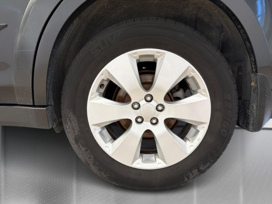 SUBARU Outback 2011