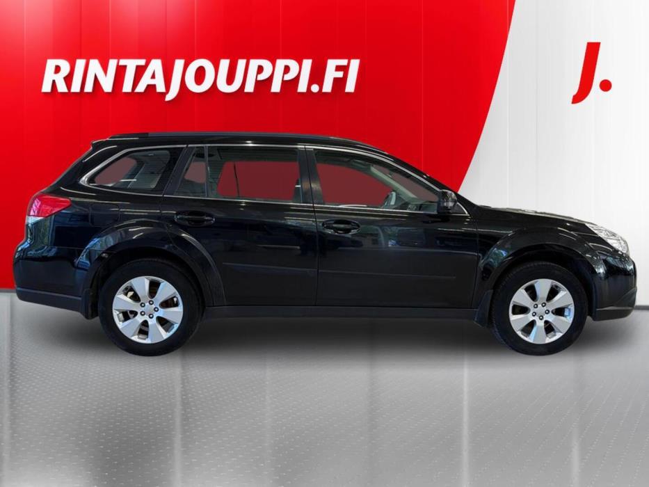 SUBARU Outback 2011