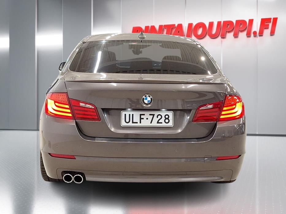 BMW 520 2011