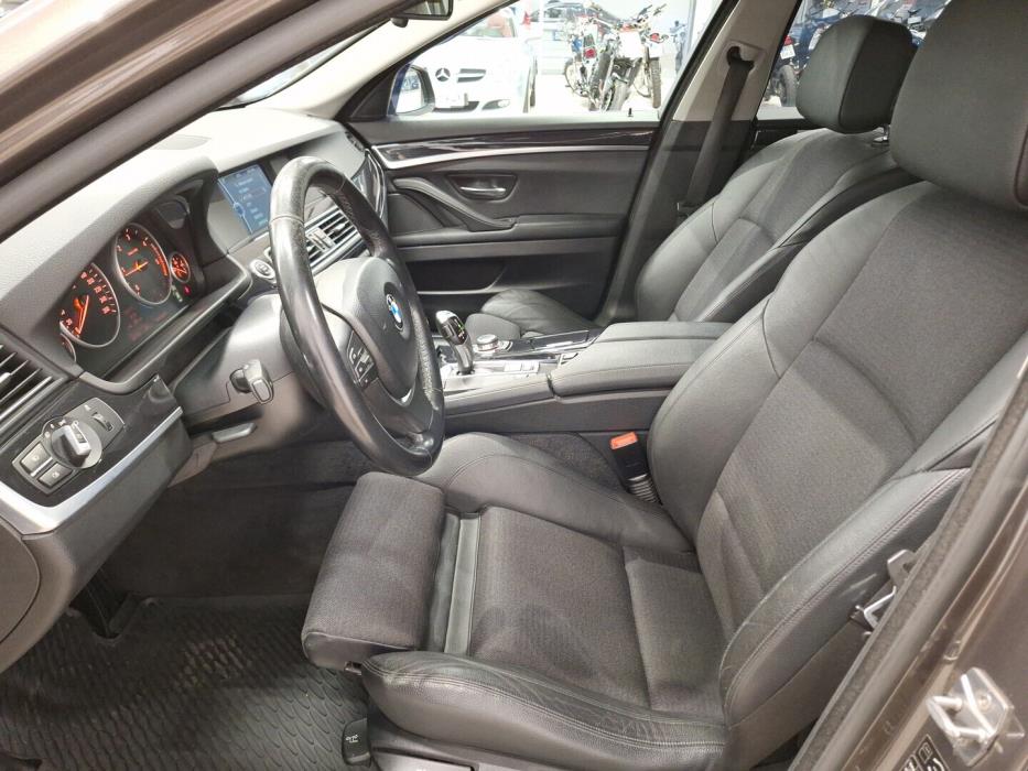 BMW 520 2011