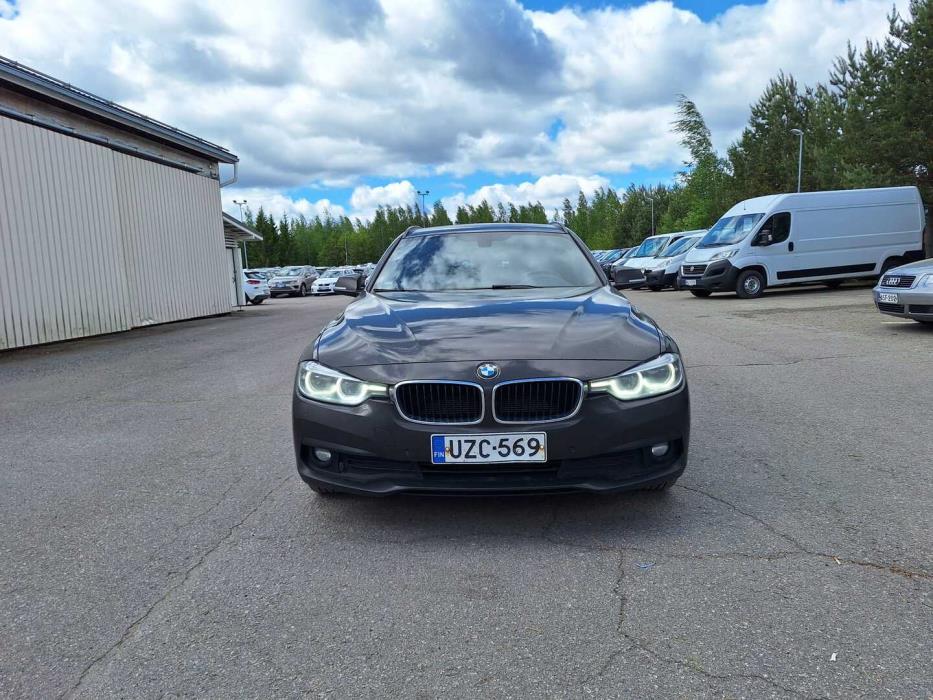 BMW 320 2016