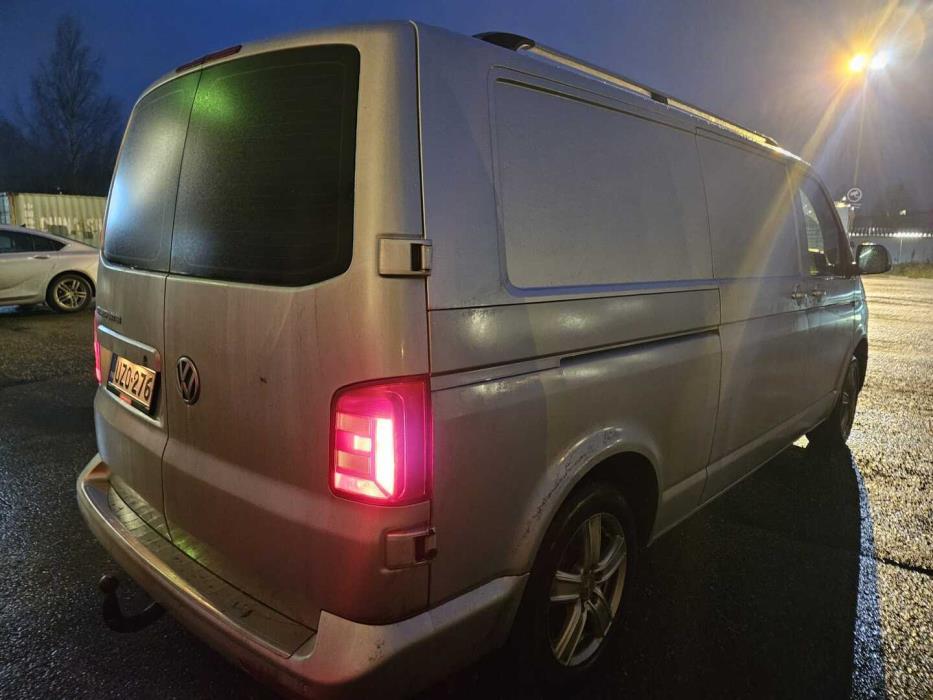 VOLKSWAGEN Transporter 2017