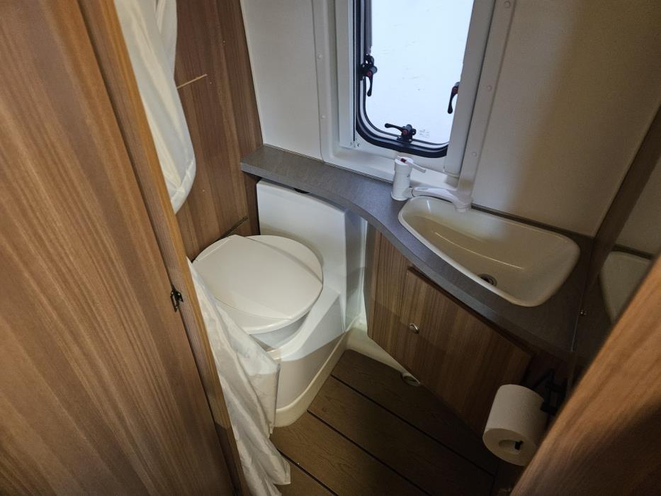 WEINSBERG CaraBus 2018