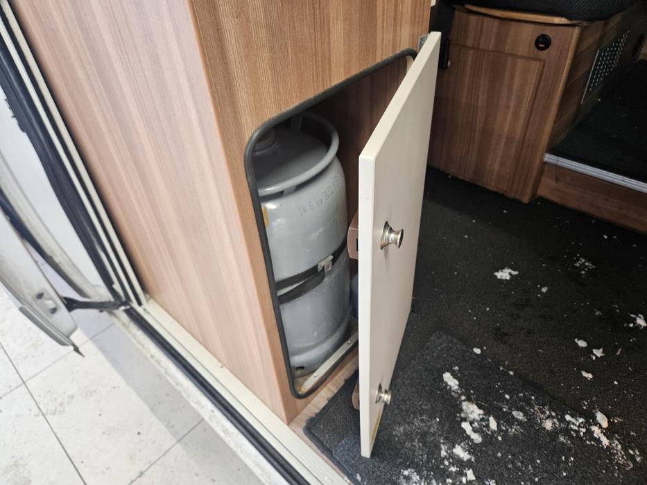 WEINSBERG CaraBus 2018