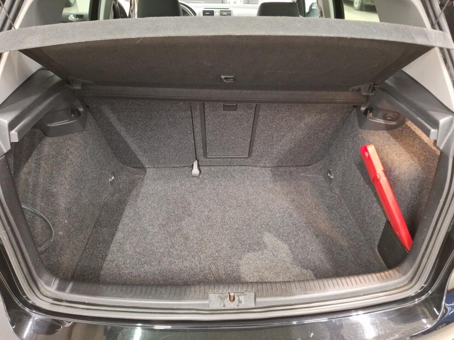 VOLKSWAGEN Golf 2005