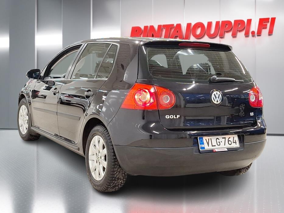 VOLKSWAGEN Golf 2005