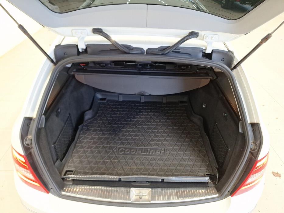 MERCEDES-BENZ C 2012