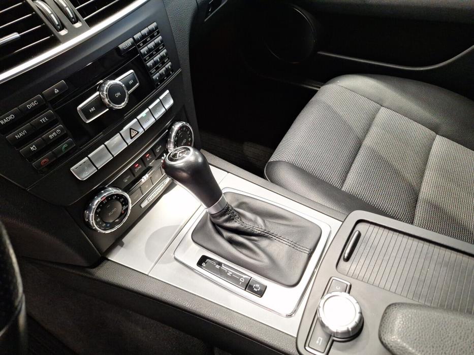 MERCEDES-BENZ C 2012