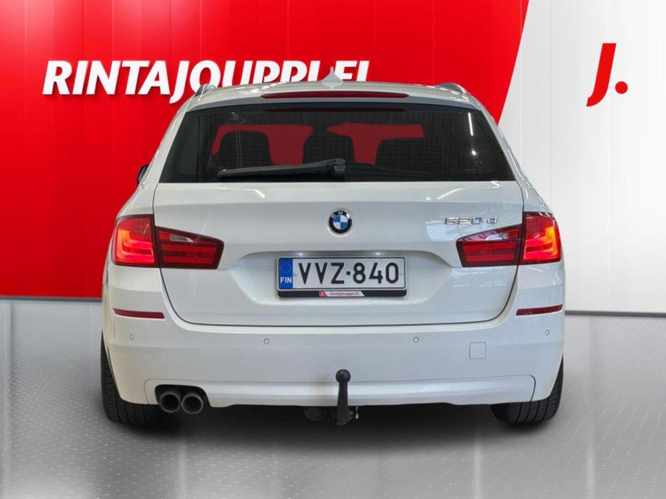 BMW 520 2011