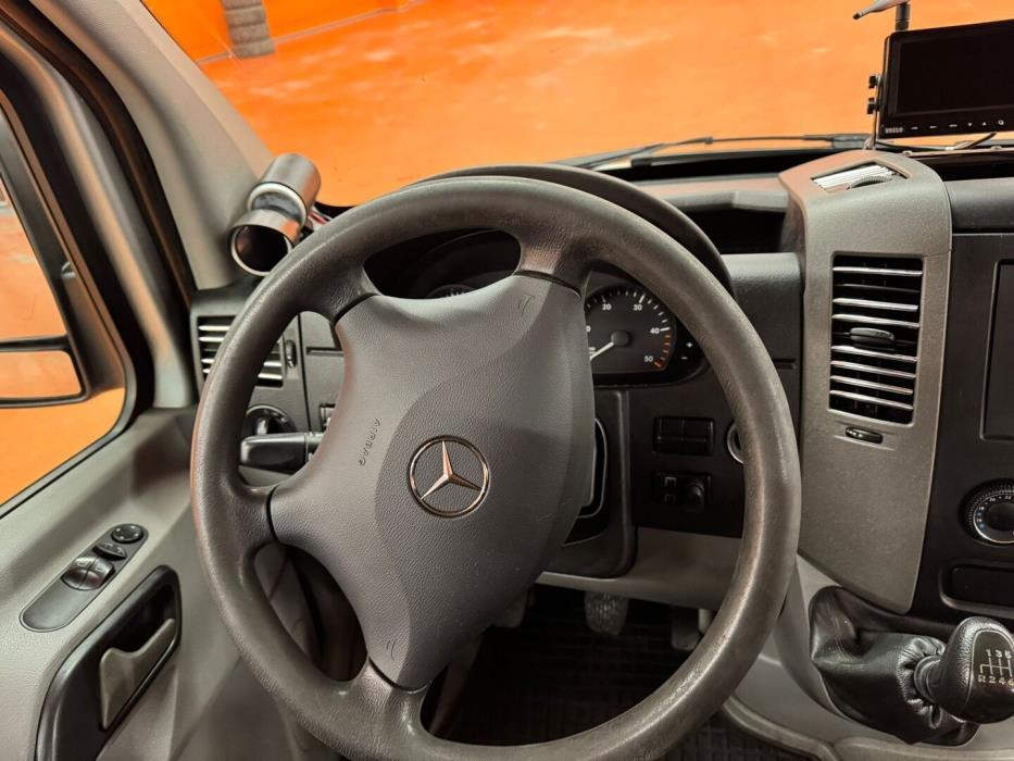 MERCEDES-BENZ Sprinter 2011