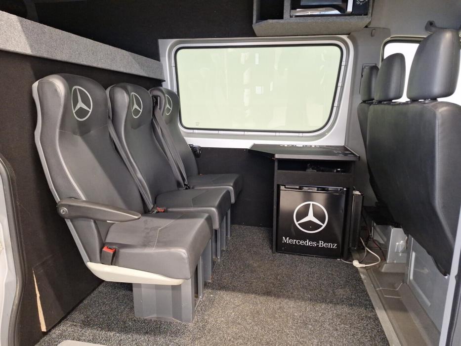 MERCEDES-BENZ Sprinter 2011
