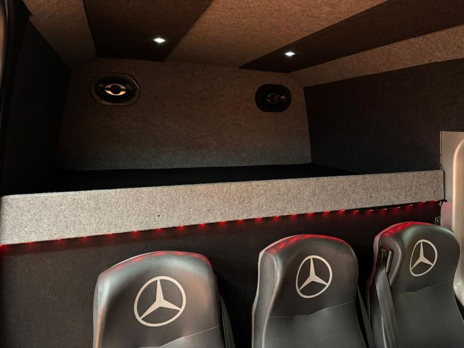 MERCEDES-BENZ Sprinter 2011