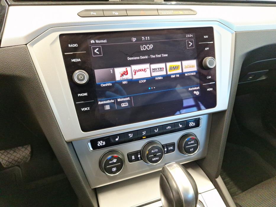 VOLKSWAGEN Passat 2018