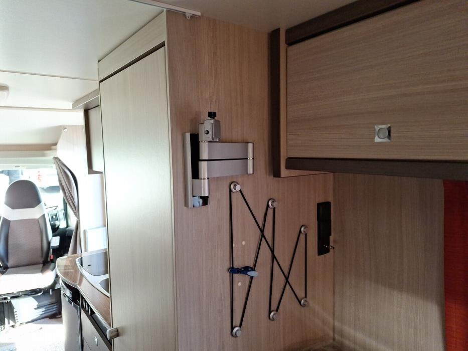 DETHLEFFS GLOBE S 2013