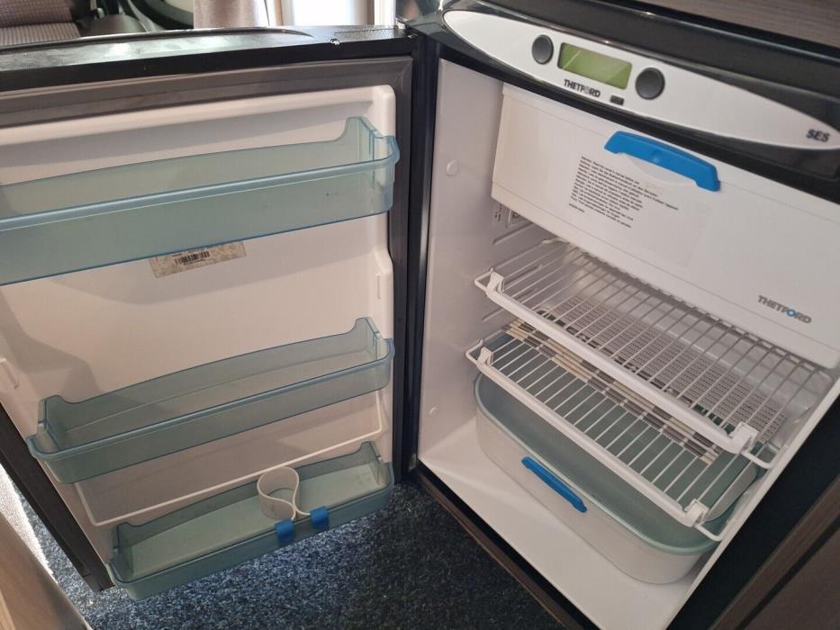 DETHLEFFS GLOBE S 2013