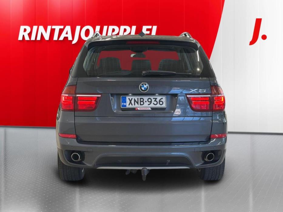 BMW X5 2011