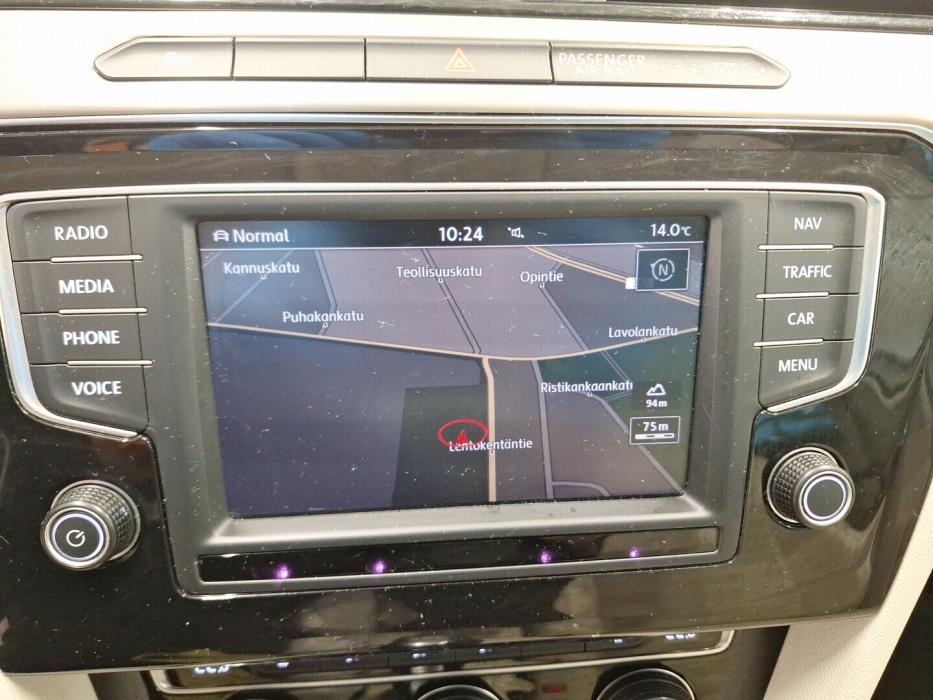 VOLKSWAGEN Passat 2016