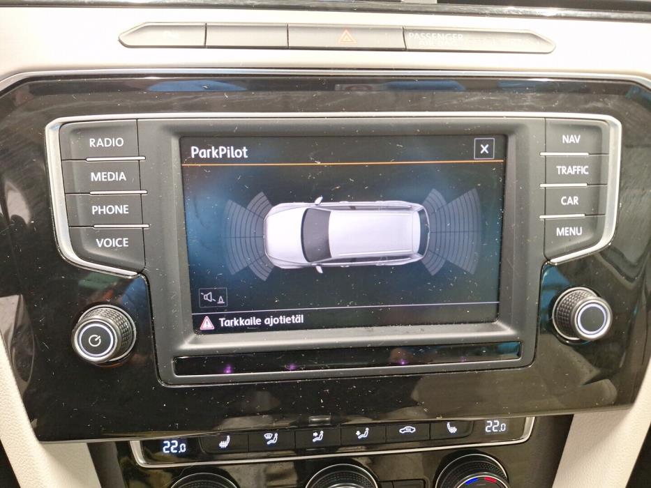 VOLKSWAGEN Passat 2016