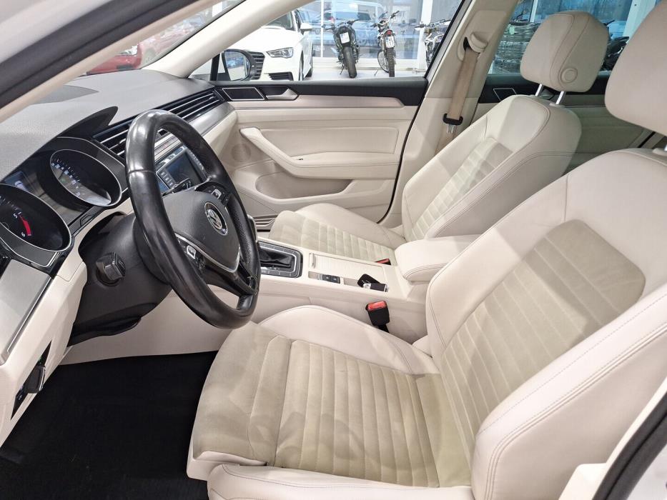 VOLKSWAGEN Passat 2016
