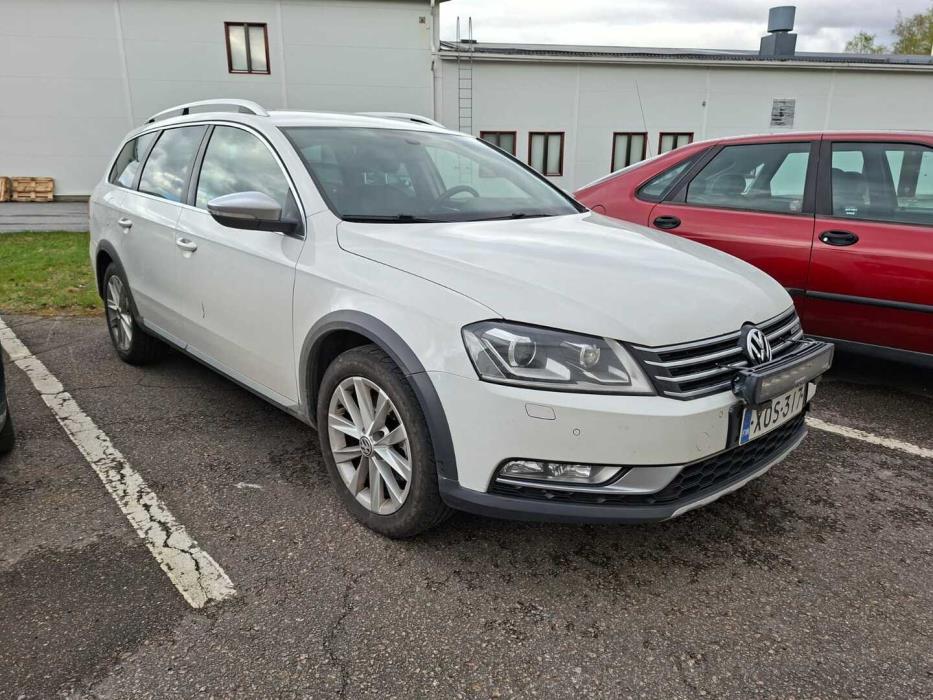 VOLKSWAGEN Passat 2013