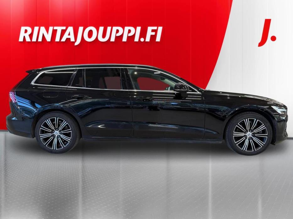 VOLVO V60 2021
