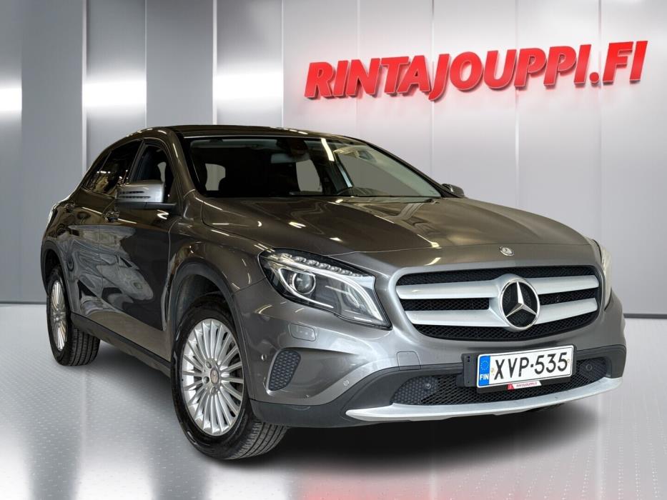 MERCEDES-BENZ GLA 2014