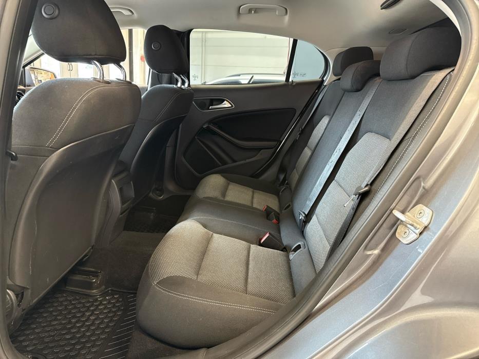 MERCEDES-BENZ GLA 2014