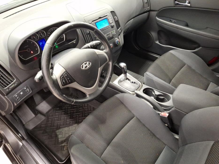 HYUNDAI i30 2010