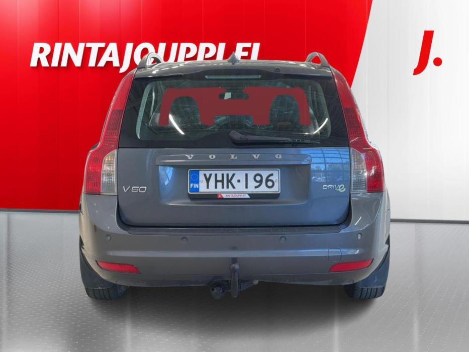 VOLVO V50 2011